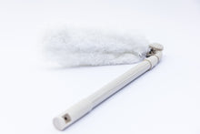 Load image into Gallery viewer, Extendable Microfibre Dusting Magnet