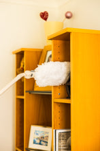 Load image into Gallery viewer, Extendable Microfibre Dusting Magnet