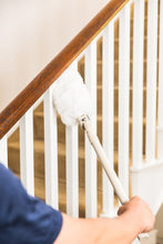 Load image into Gallery viewer, Extendable Microfibre Dusting Magnet
