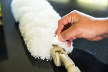 Load image into Gallery viewer, Extendable Microfibre Dusting Magnet
