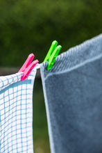 Load image into Gallery viewer, 20 Trio Grip Cloths Pegs
